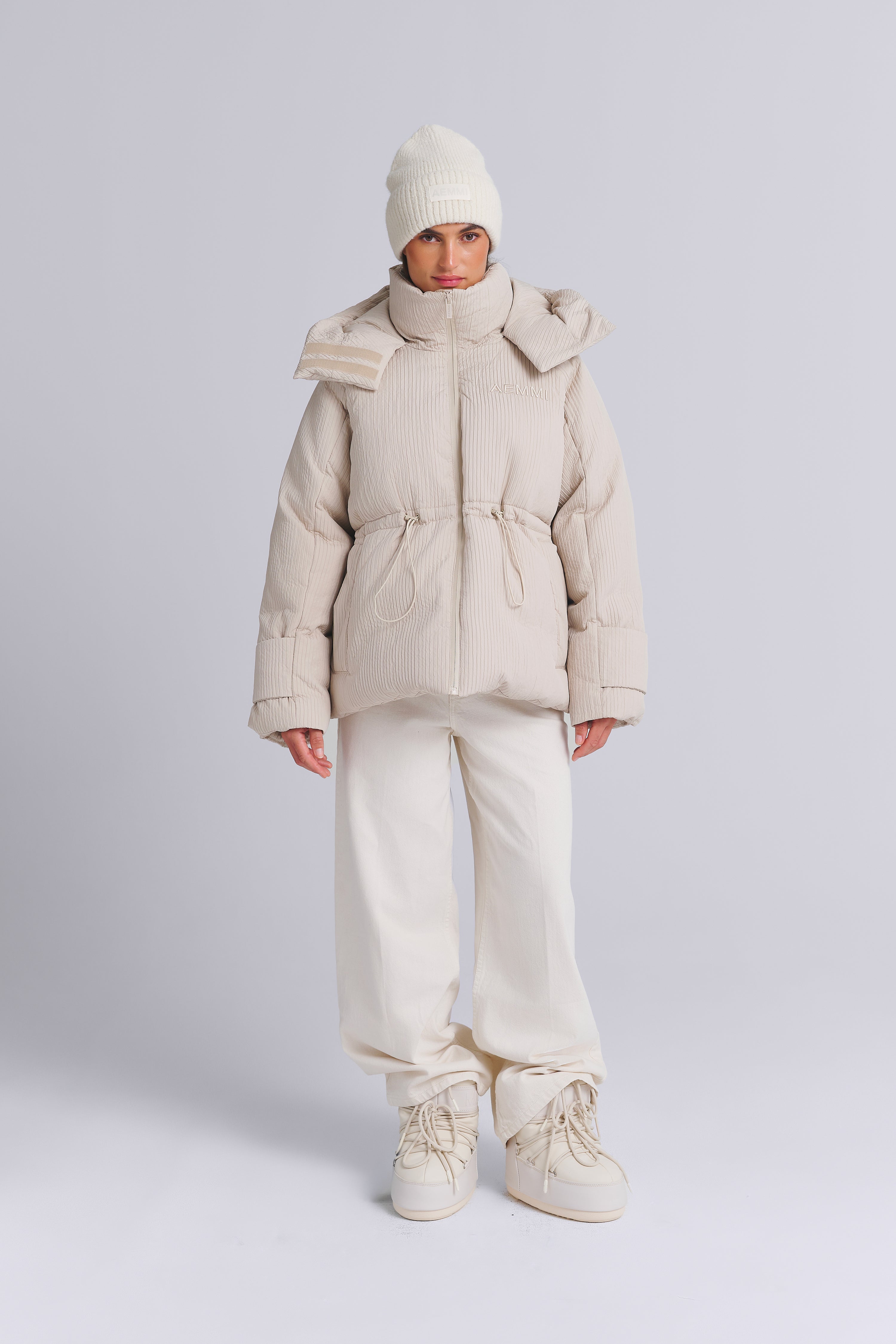 GERIPPTE OVERSIZED PUFFERJACKE