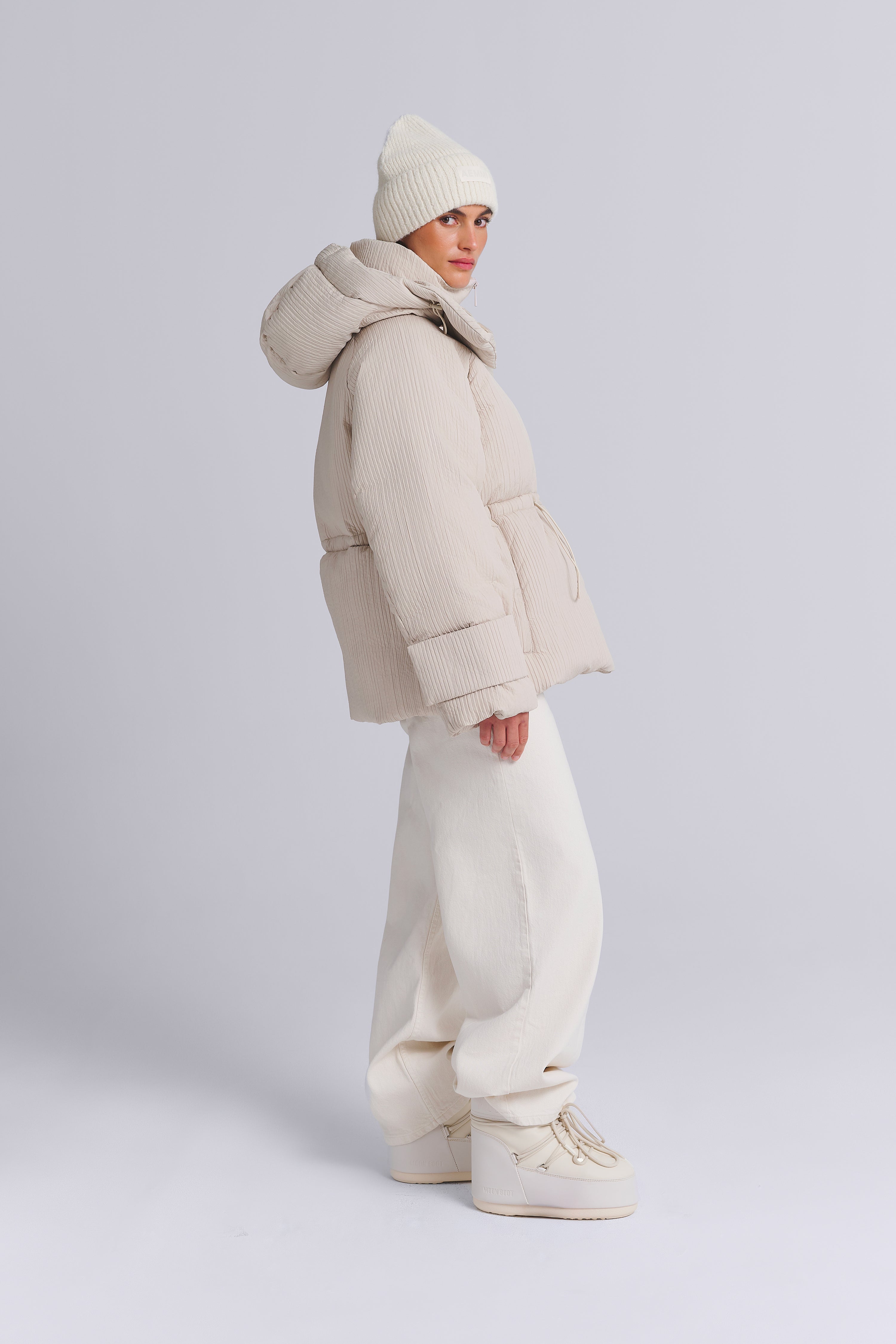 GERIPPTE OVERSIZED PUFFERJACKE