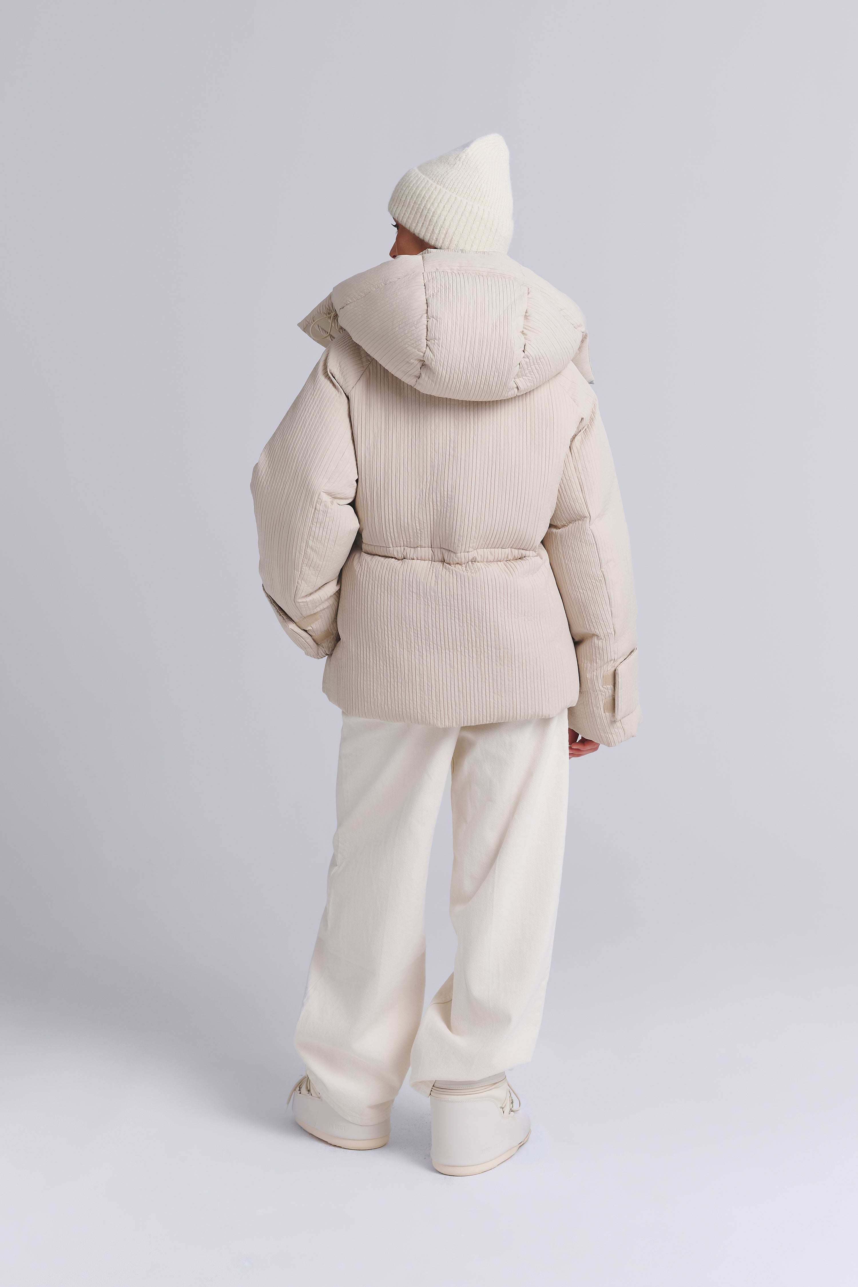 GERIPPTE OVERSIZED PUFFERJACKE