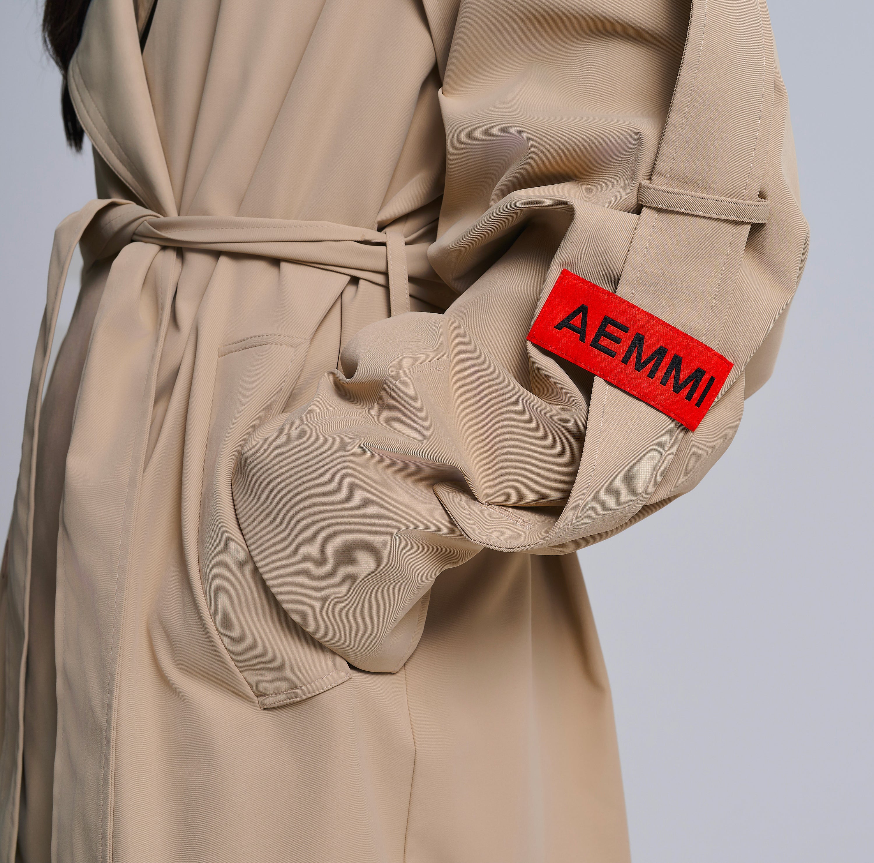 OVERSIZED TRENCHCOAT
