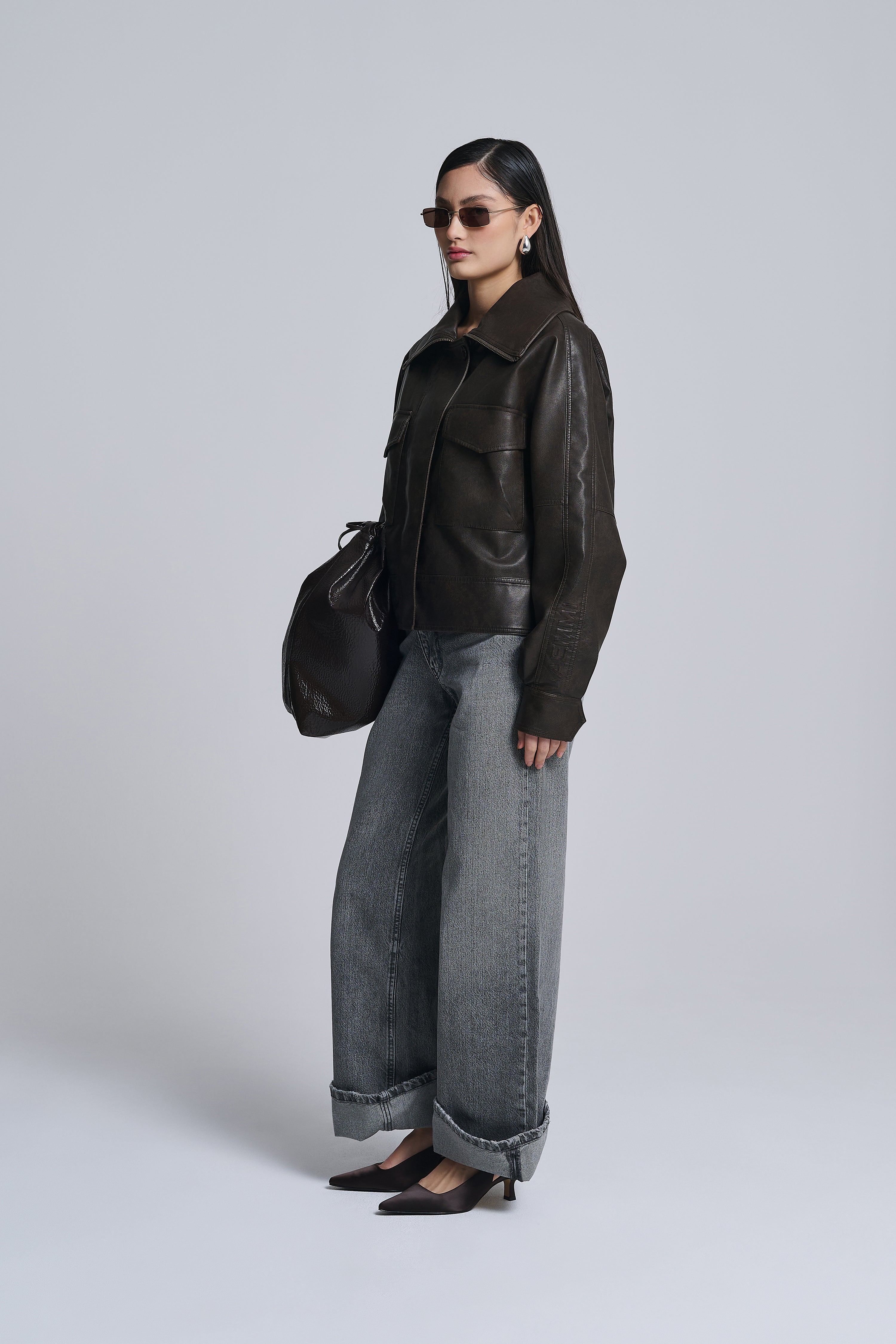 OVERSIZED JACKE AUS KUNSTLEDER