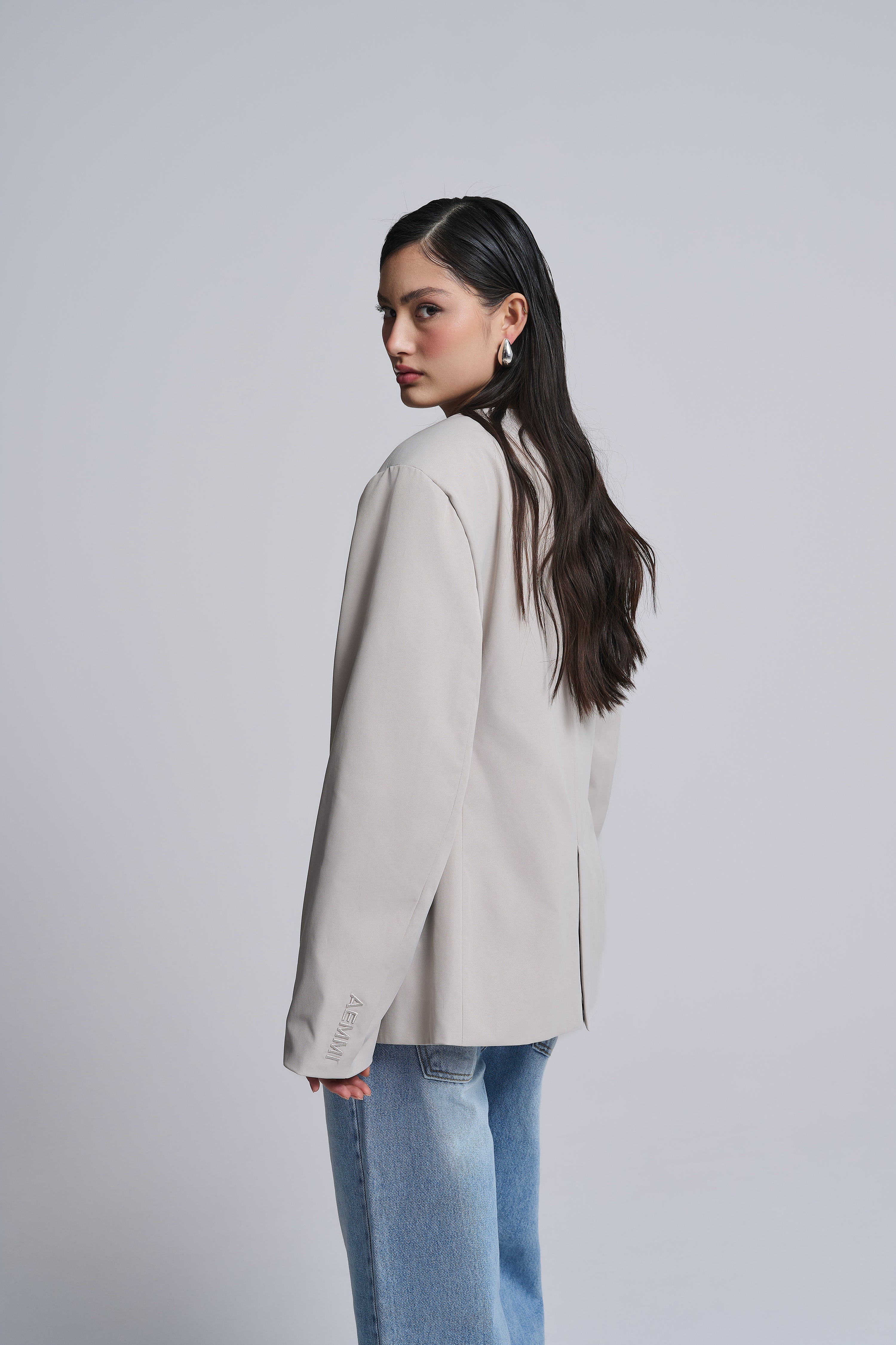 BLAZER MIT BINDEGÜRTELN
