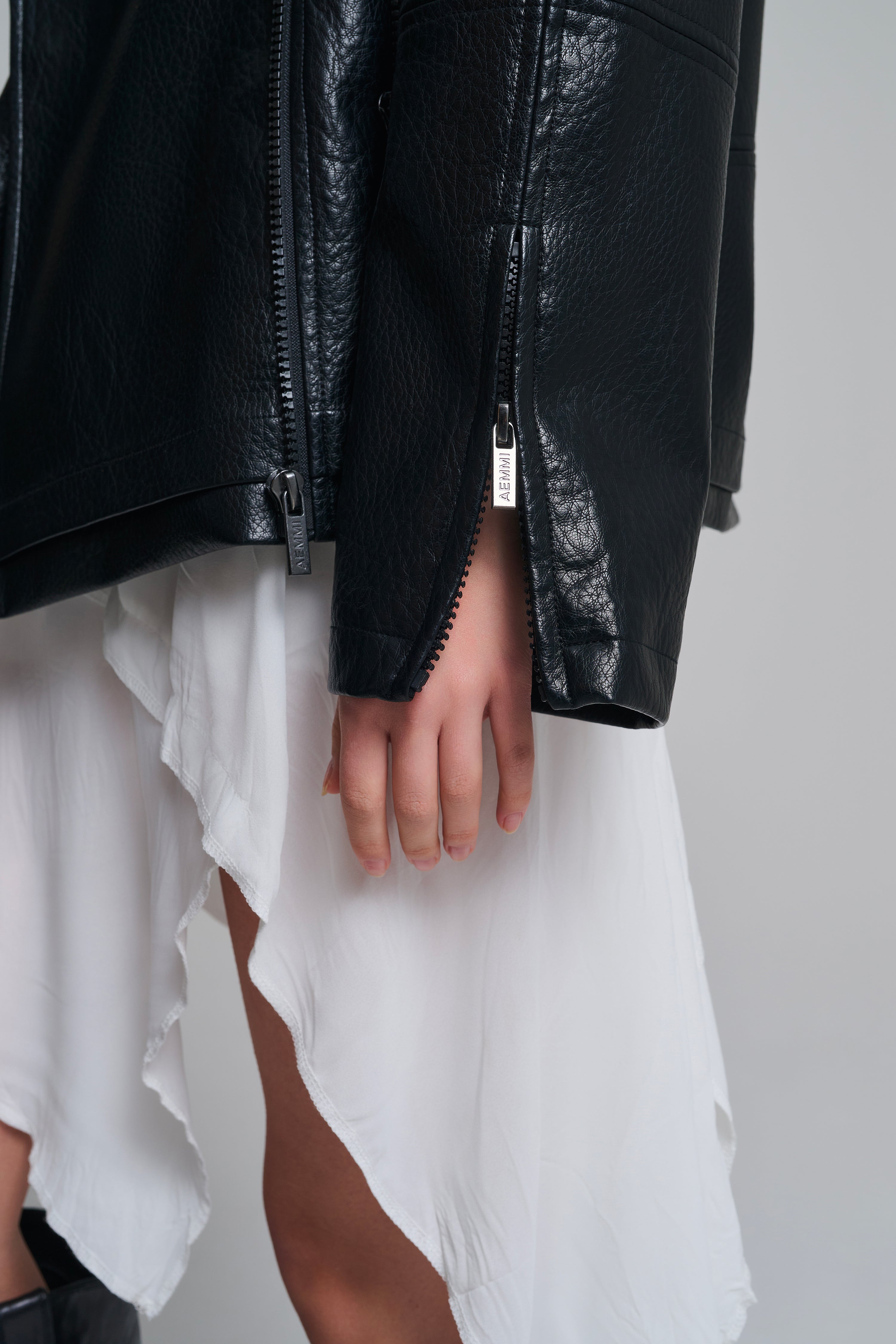 OVERSIZED-BIKERJACKE AUS KUNSTLEDER
