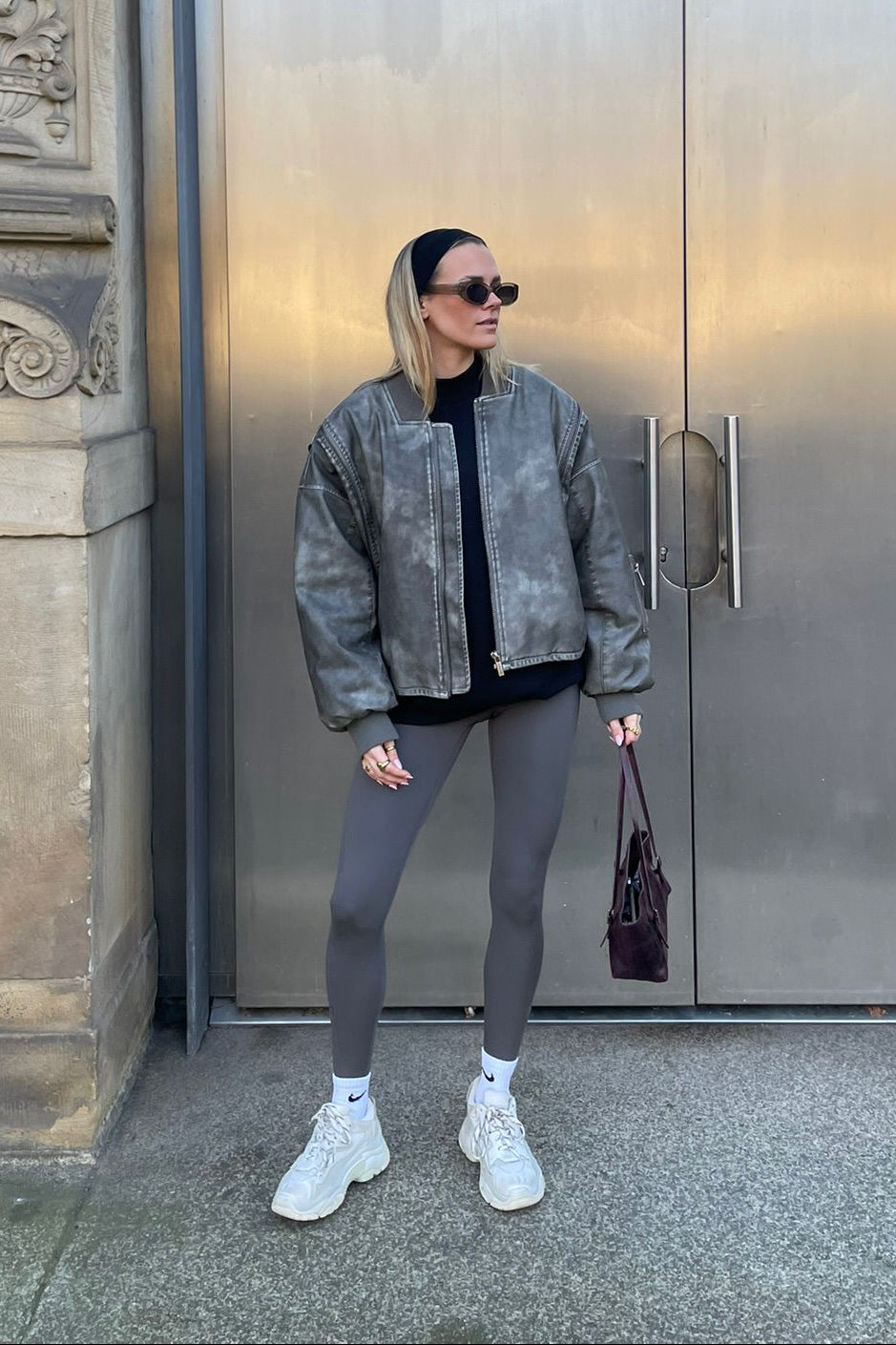 24 / FAUX LEATHER BOMBERJACKET