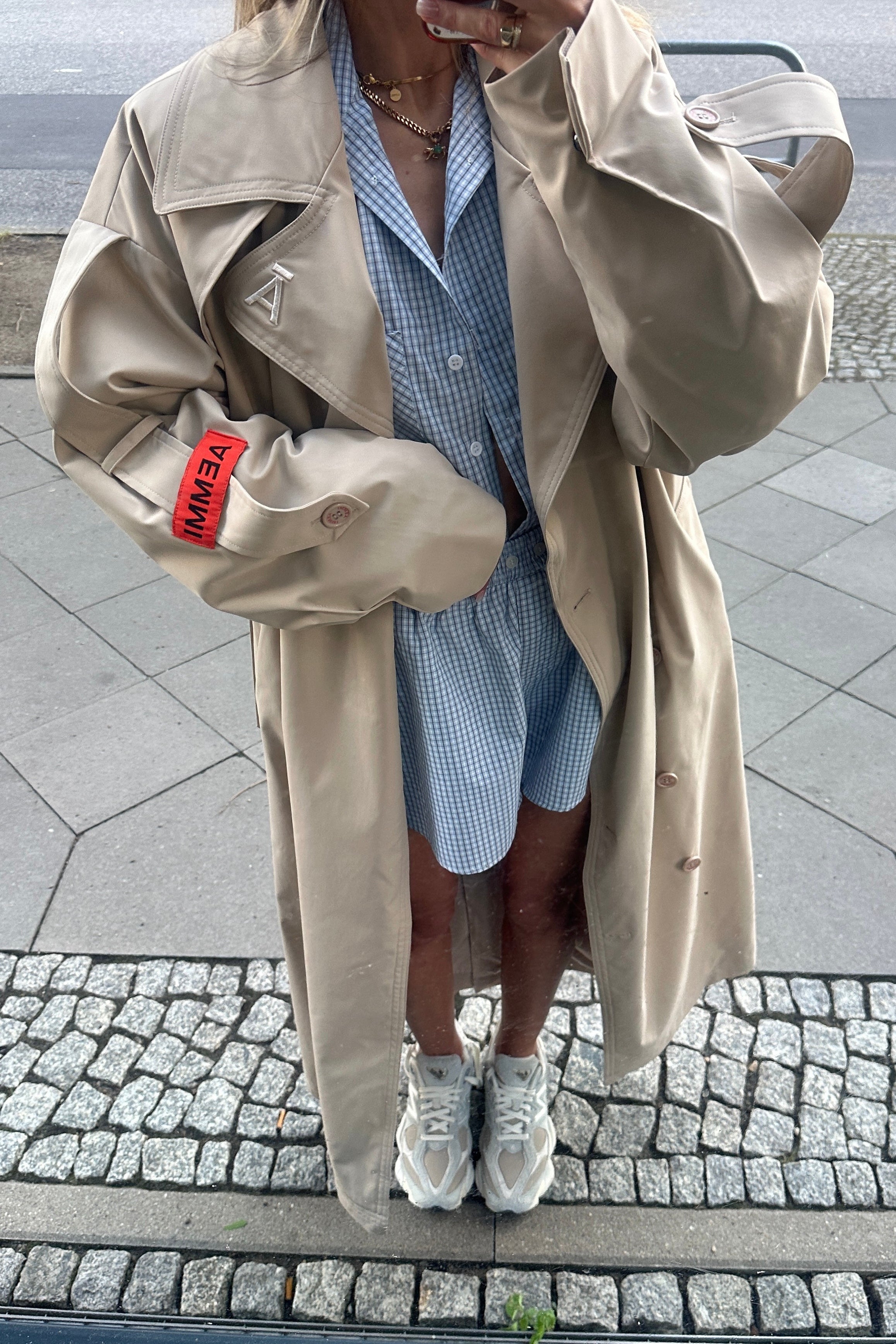 19 / OVERSIZED TRENCHCOAT